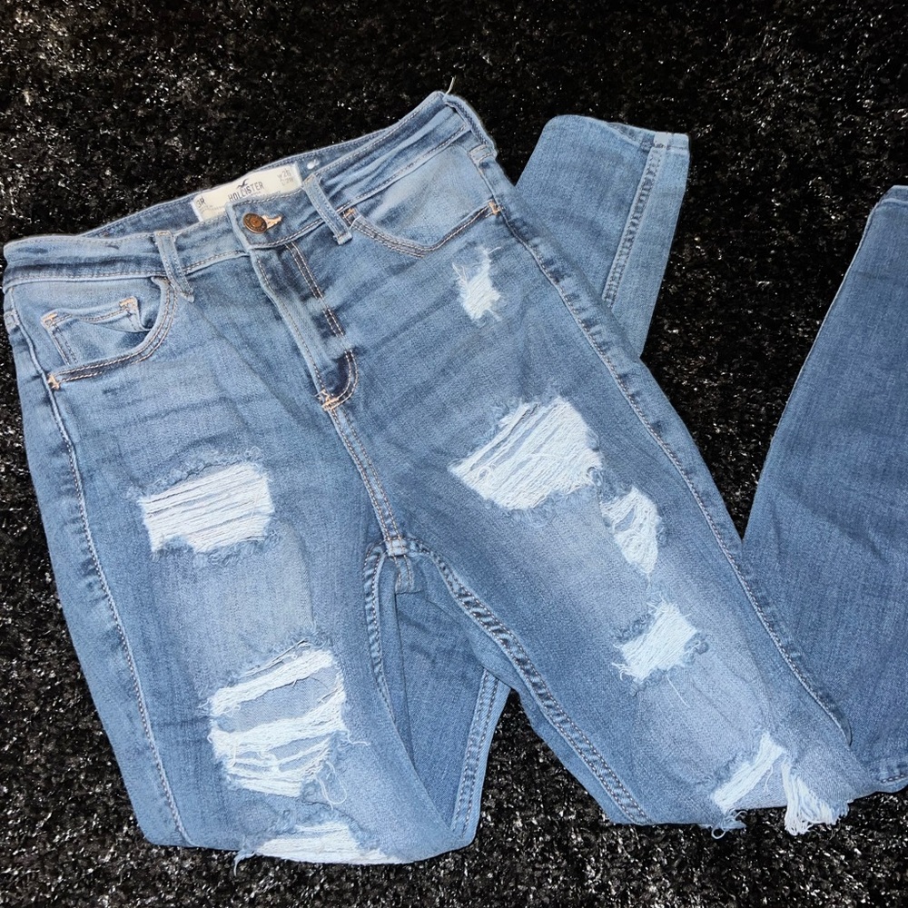 Hollister high rise ripped skinny jeans